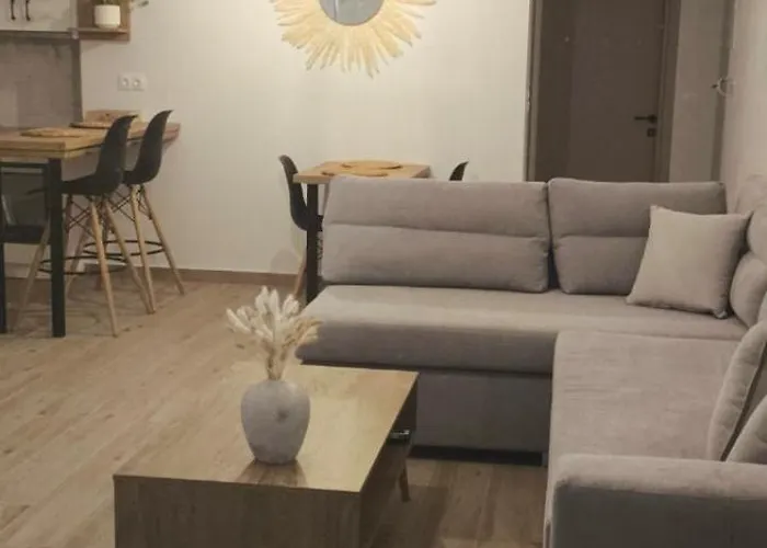 Venetis Family House Apartman Guviá