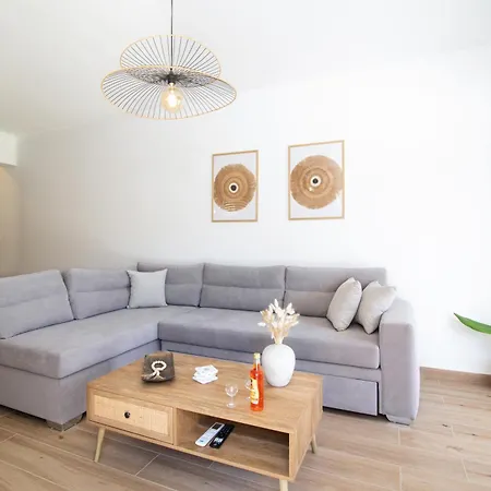 Venetis Family House