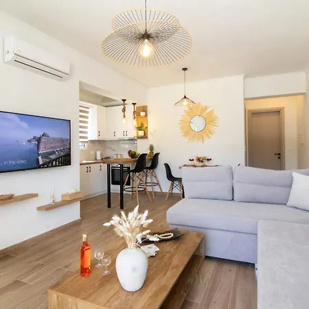 Venetis Family House *