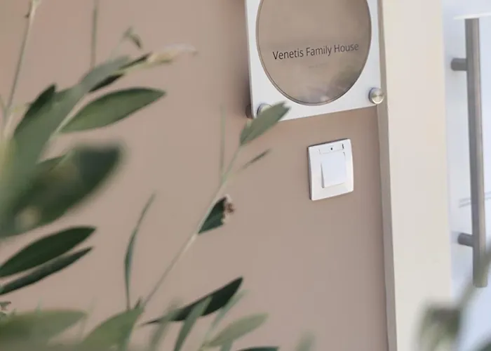 Venetis Family House Apartamento